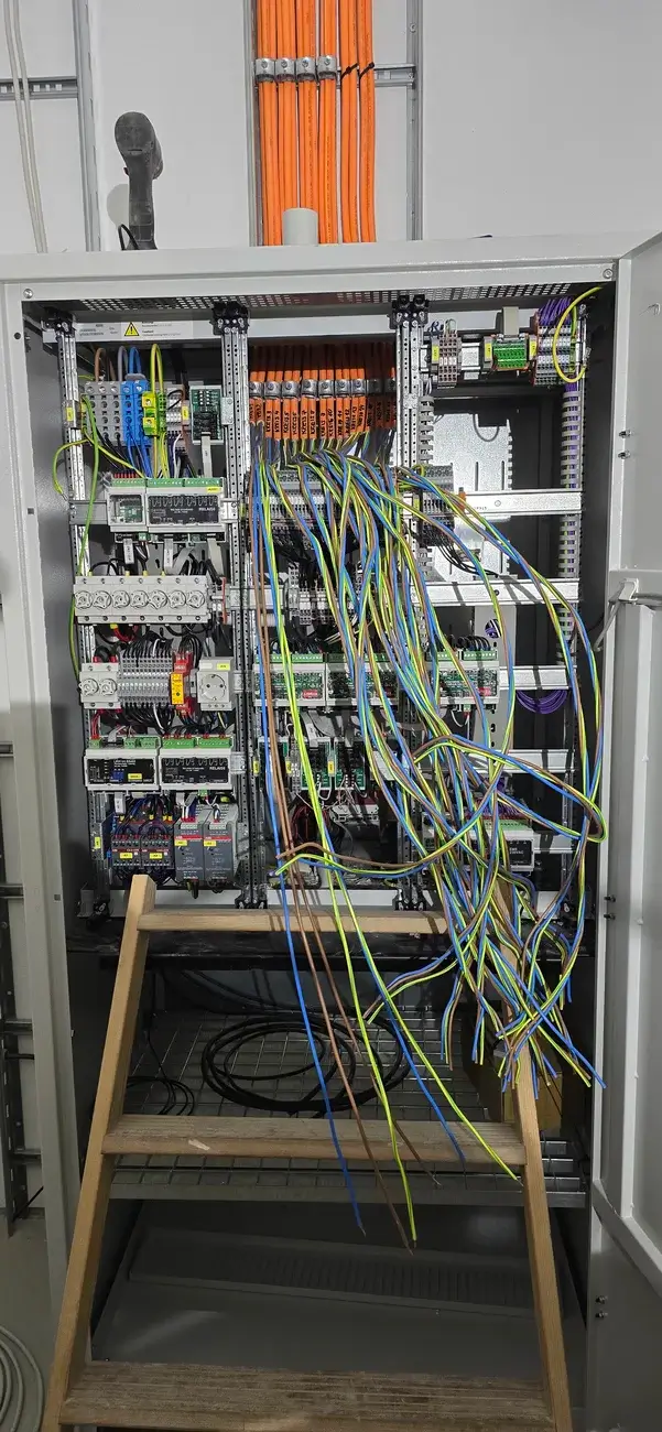 Sicherheits- und Datentechnik